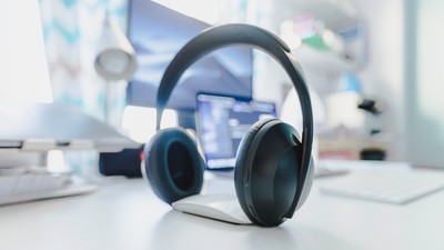 Why Do You Need to Get a Good Office Headset?
